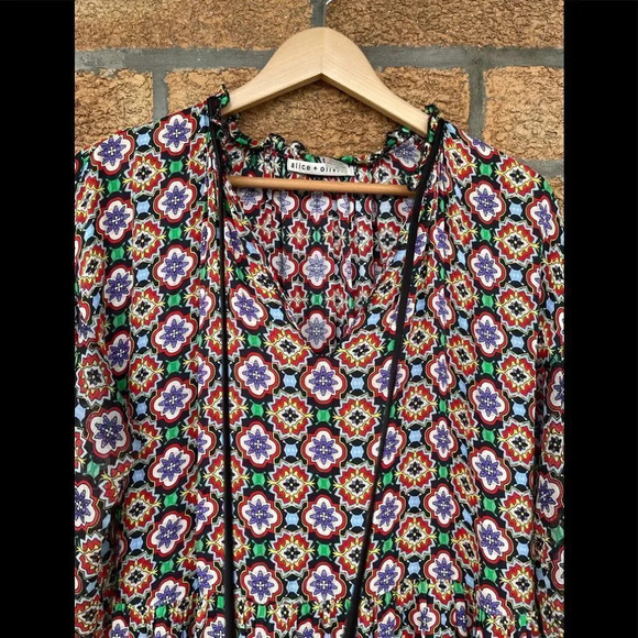 alice + olivia Arnette Tiered Tunic Dress medium - Picture 5 of 14